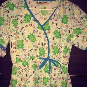Froggy scrubs!!